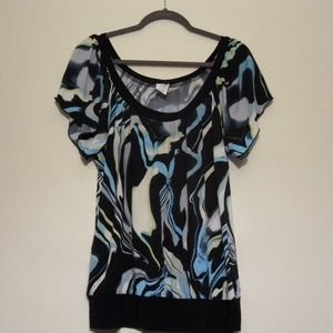EUC Wrapper XL flutter sleeve print top